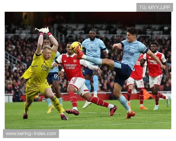 欧冠联赛阶段收官战今夜打响,18场比赛同步开球决定晋级命运 欧冠联赛阶段收官战今夜打响,18场比赛同步开球决定晋级命运